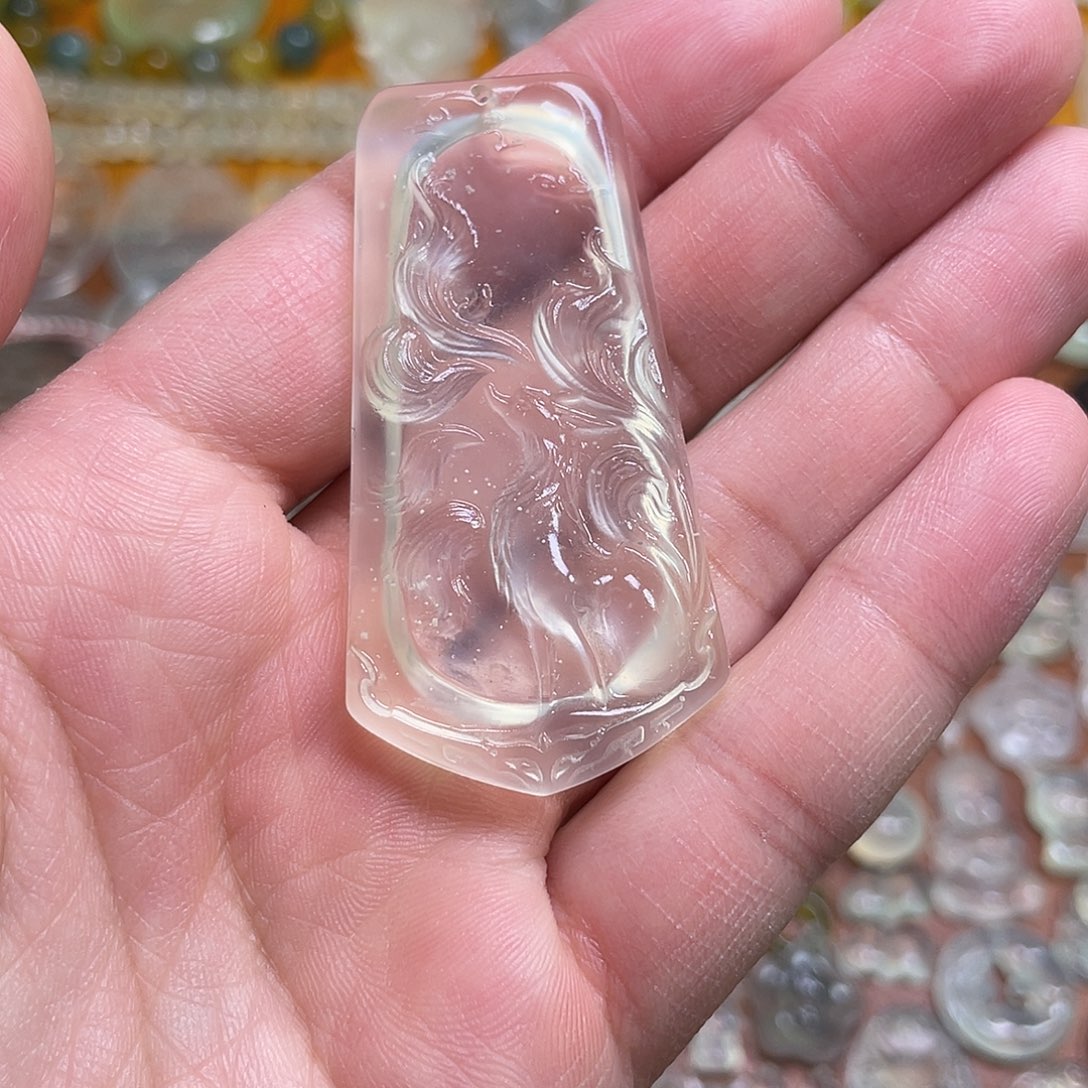 蛇纹石玉吊坠未镶嵌要****）