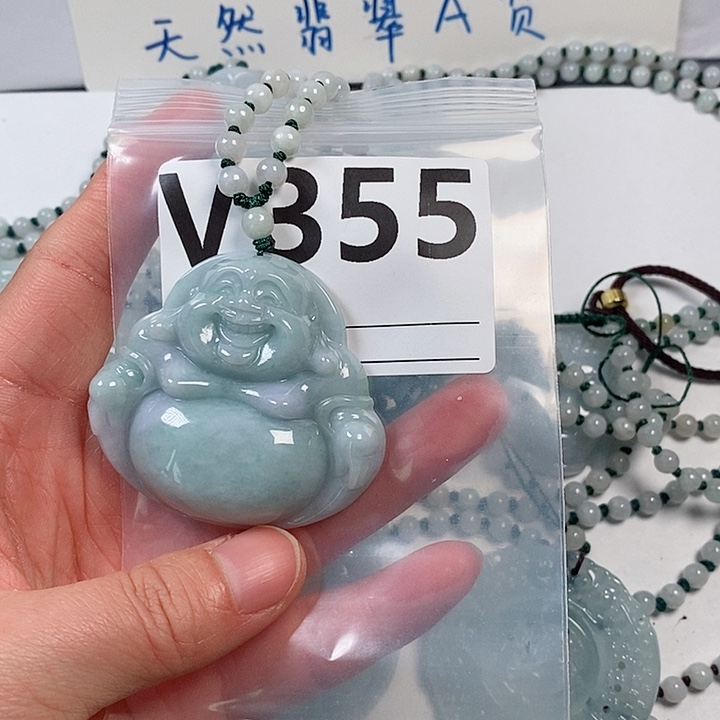 翡翠颈饰未镶嵌?****）天然