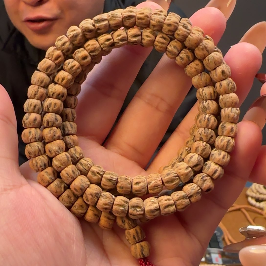 柏香籽/百香籽手串红牙方块6➕