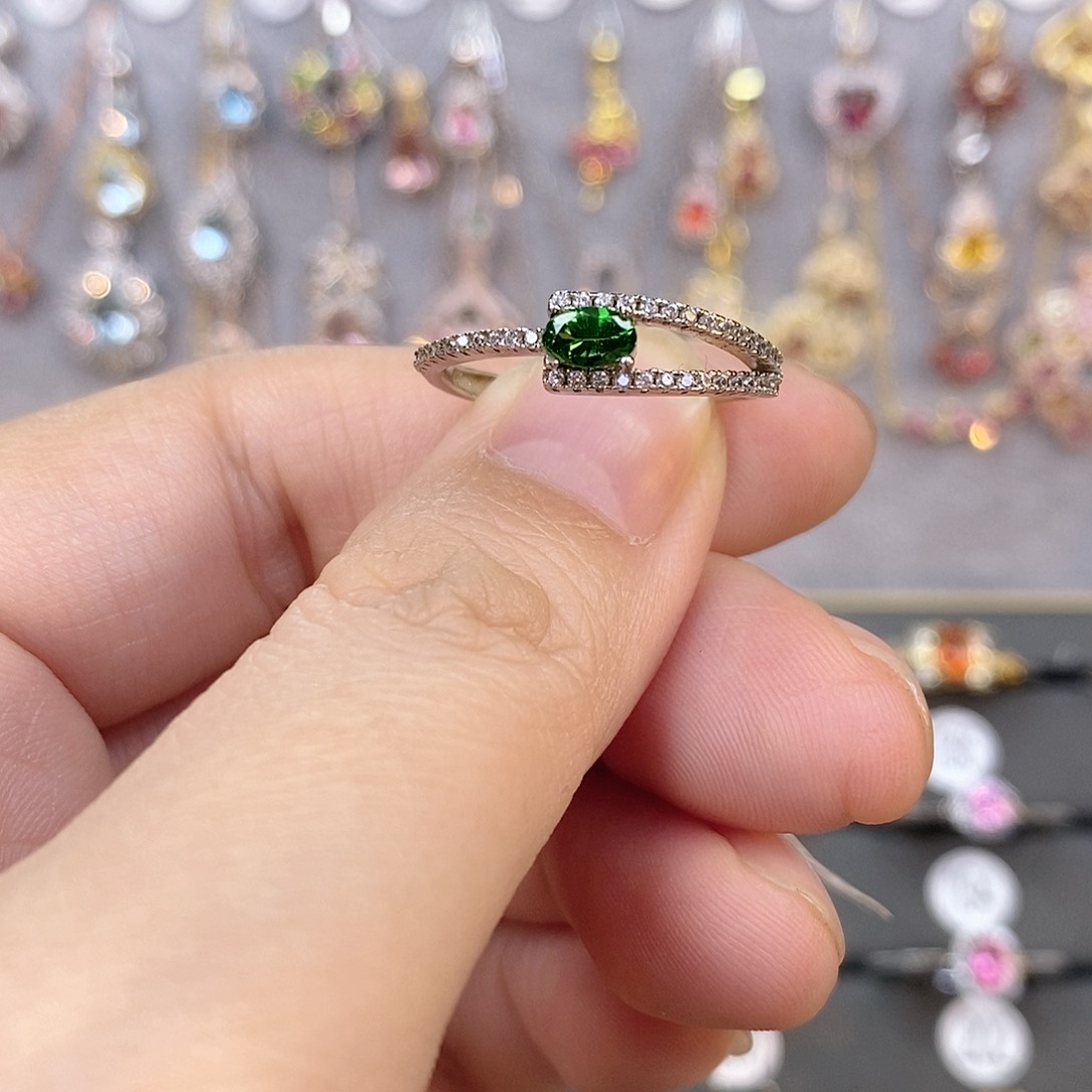 石榴石（沙弗莱）戒指银S925镶嵌