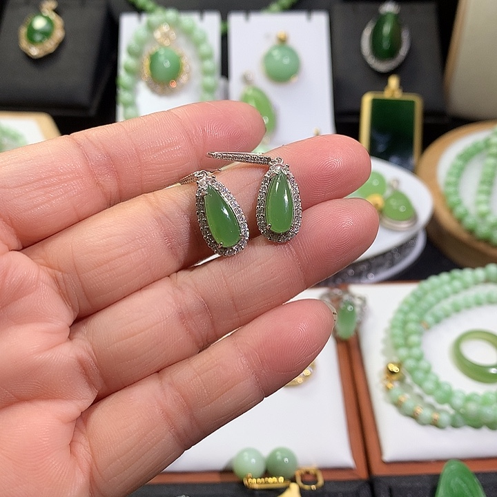 银S925镶嵌和田玉耳饰