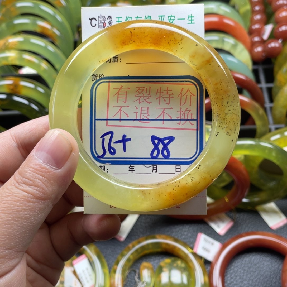 未镶嵌蛇纹石玉手镯有裂手镯特价不退不换