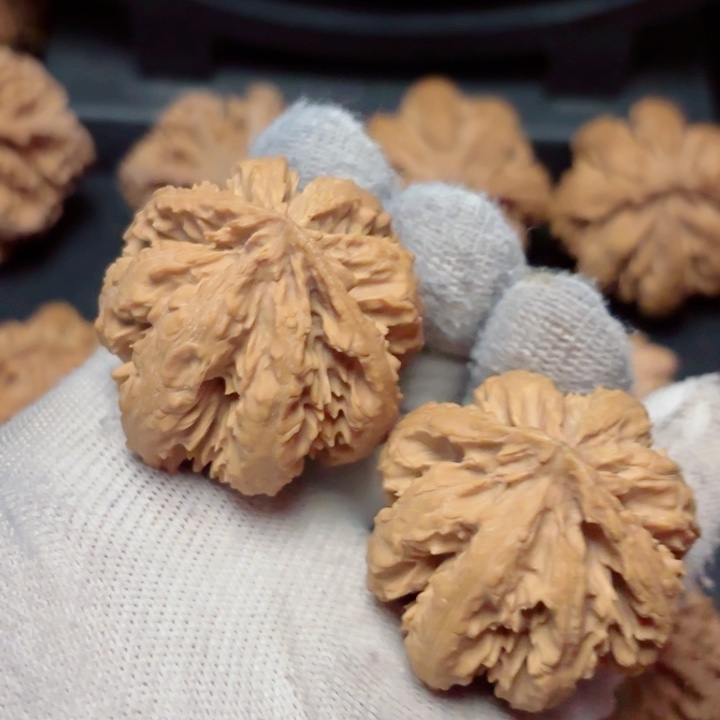 用***4文玩核桃把件秦岭灯笼13