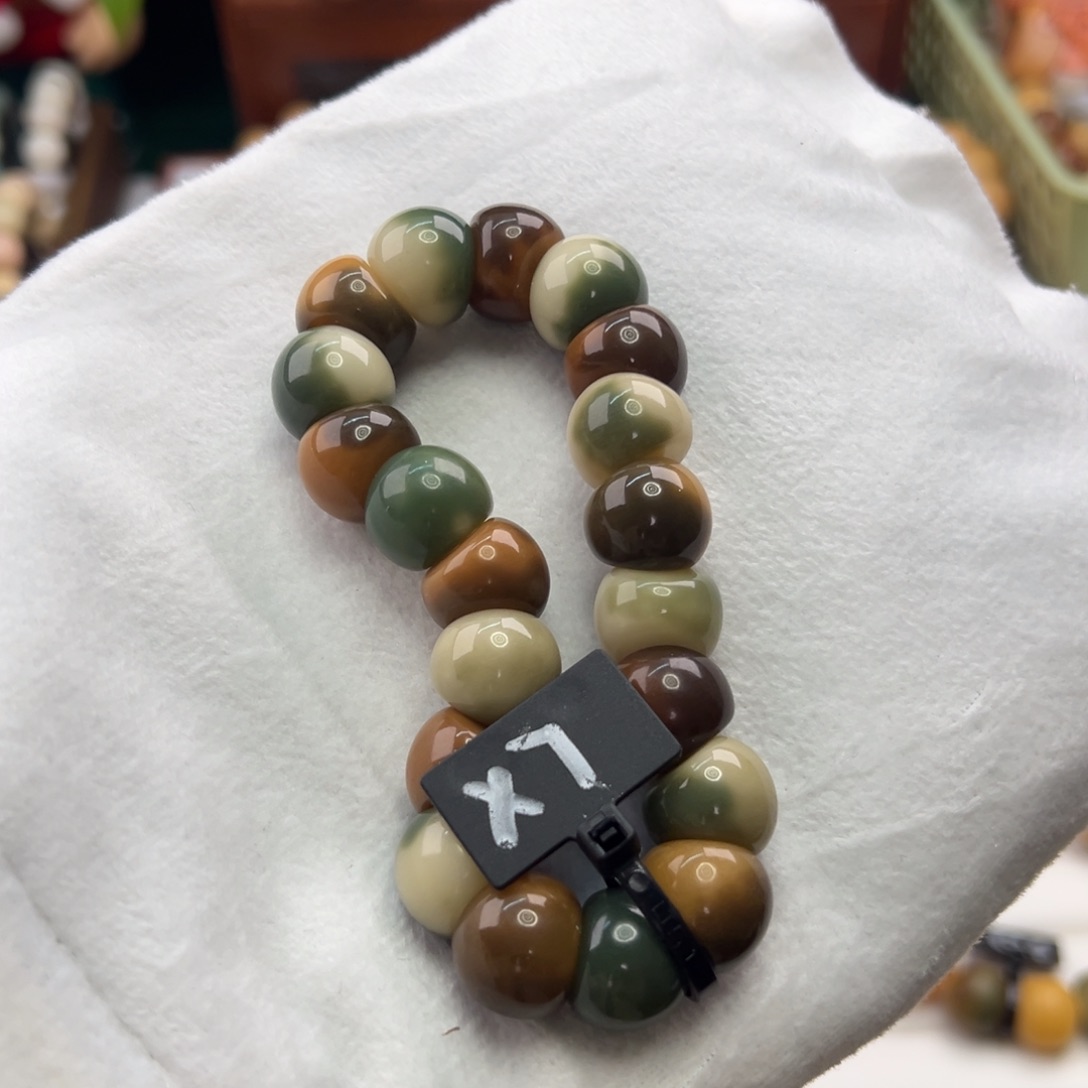 菩提根/象牙果手串卡15蒜瓣玉化瑕疵7