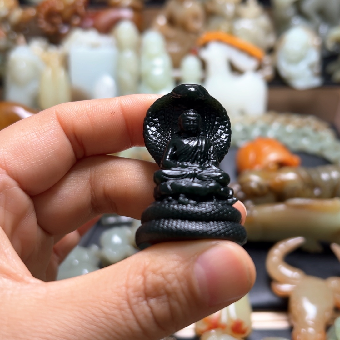 和田玉（糖玉）颈饰未镶嵌