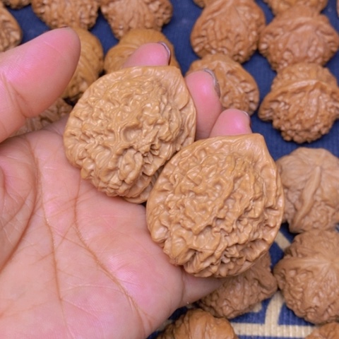 【闪购商品】文玩核桃吊坠暗***?官帽42