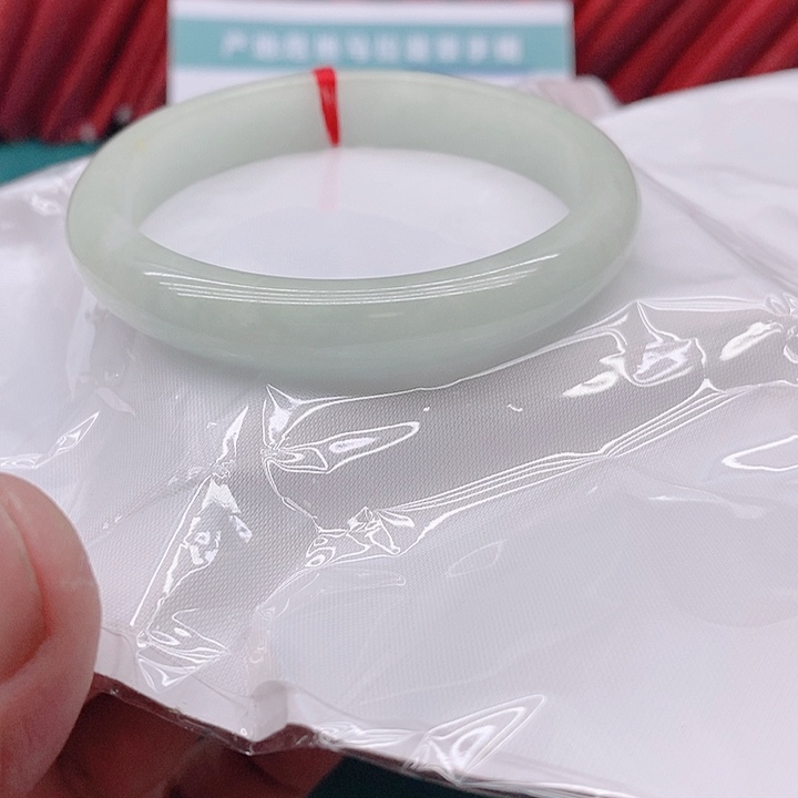 翡翠手镯未镶嵌林**原6333333333