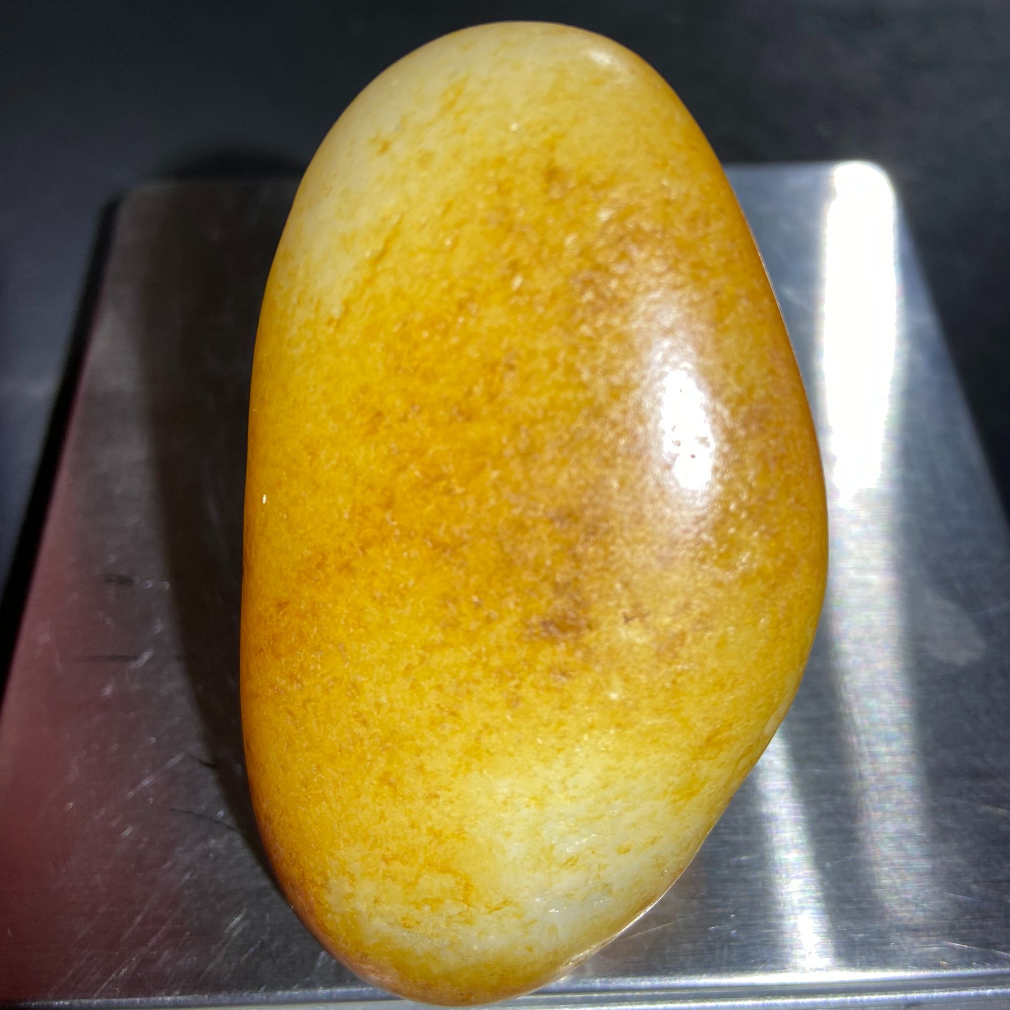 黄皮白肉新疆子料原石手把