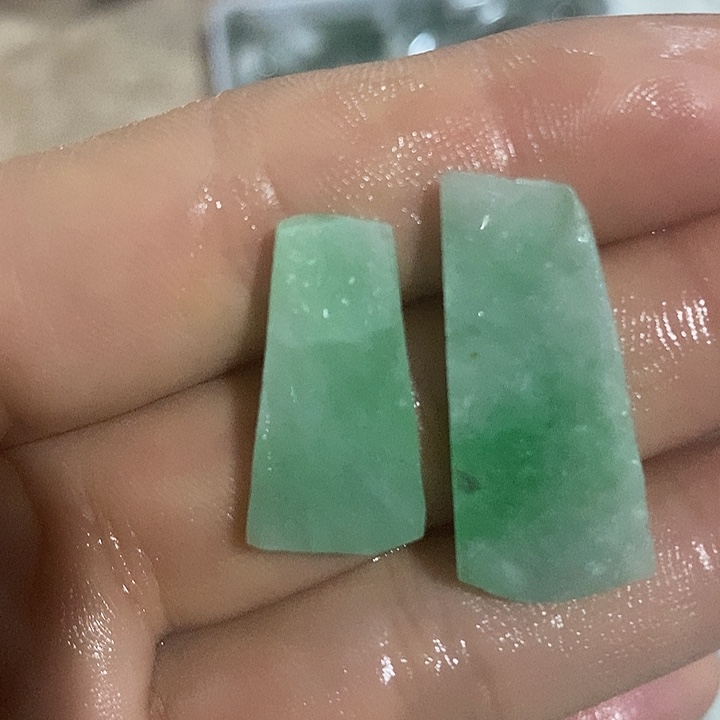 翡翠裸石翡翠毛料