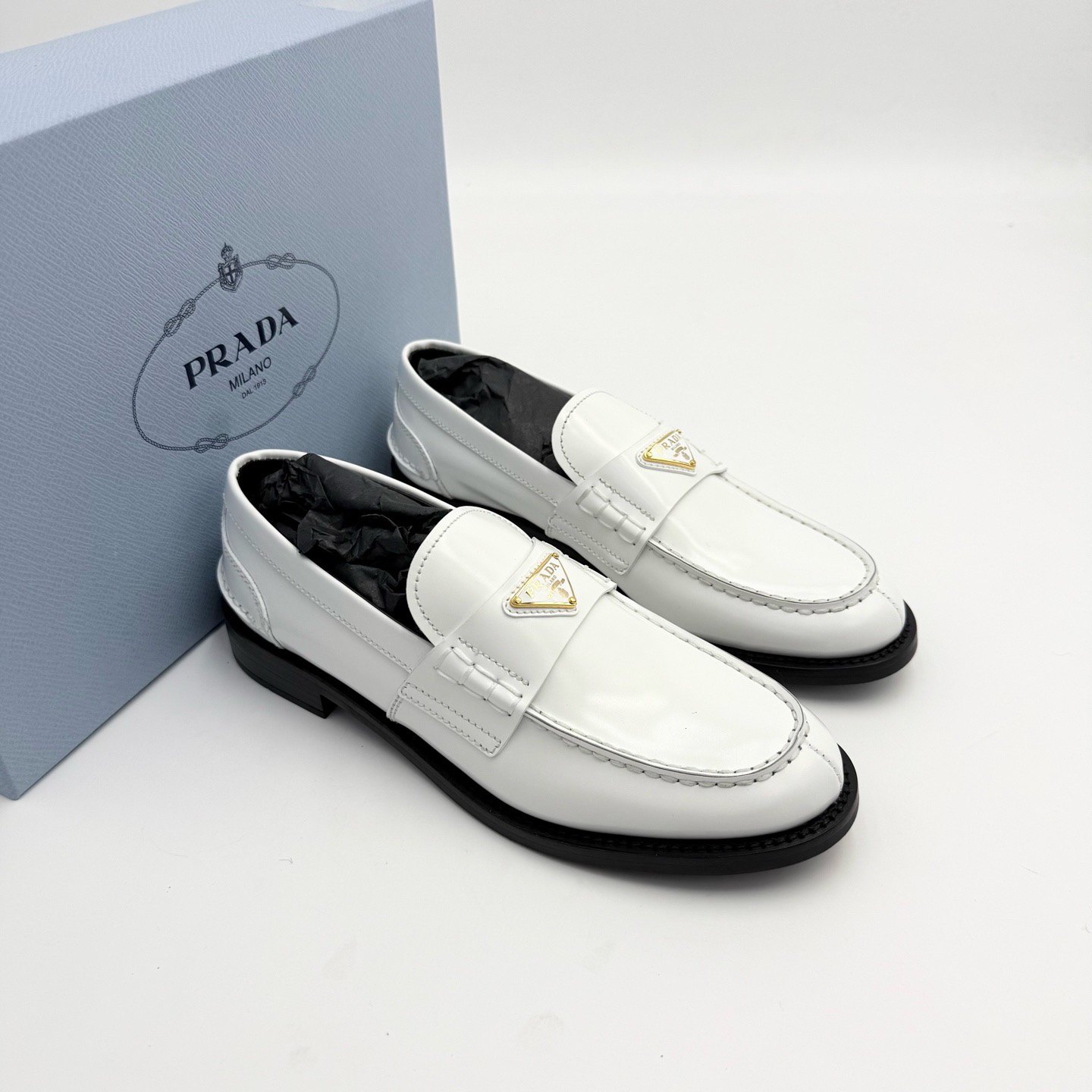 未使用 Prada/普拉达 36/36.5/37.5码/白金三角标乐福鞋/pp1043