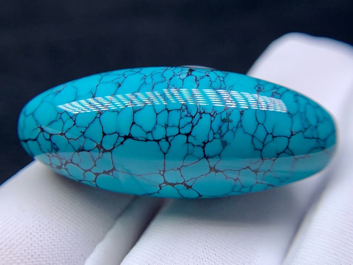 云盖寺高端收藏精品高瓷高蓝绿松石网花枣珠，原矿三无，无坑乌裂