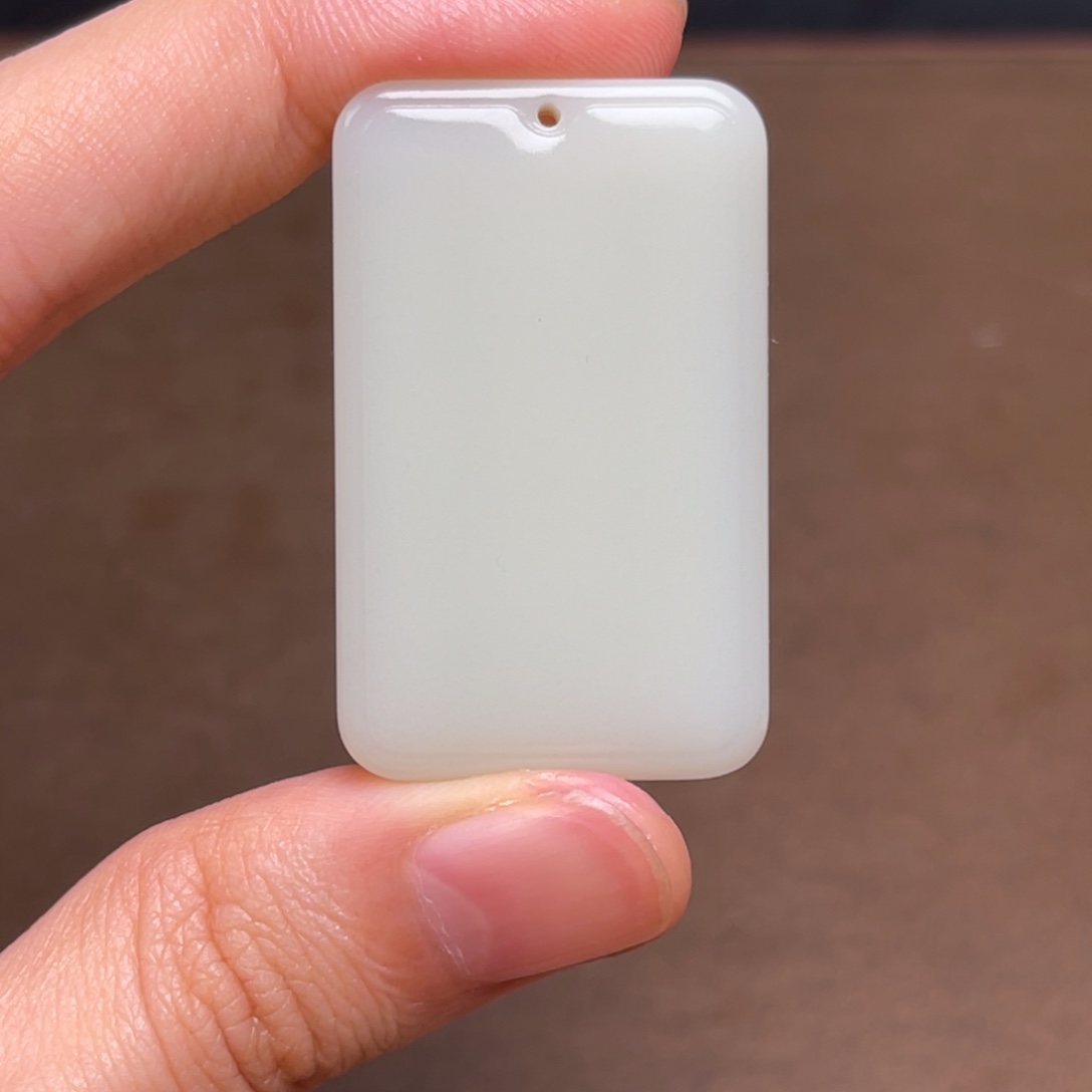 和田玉未镶嵌颈饰360