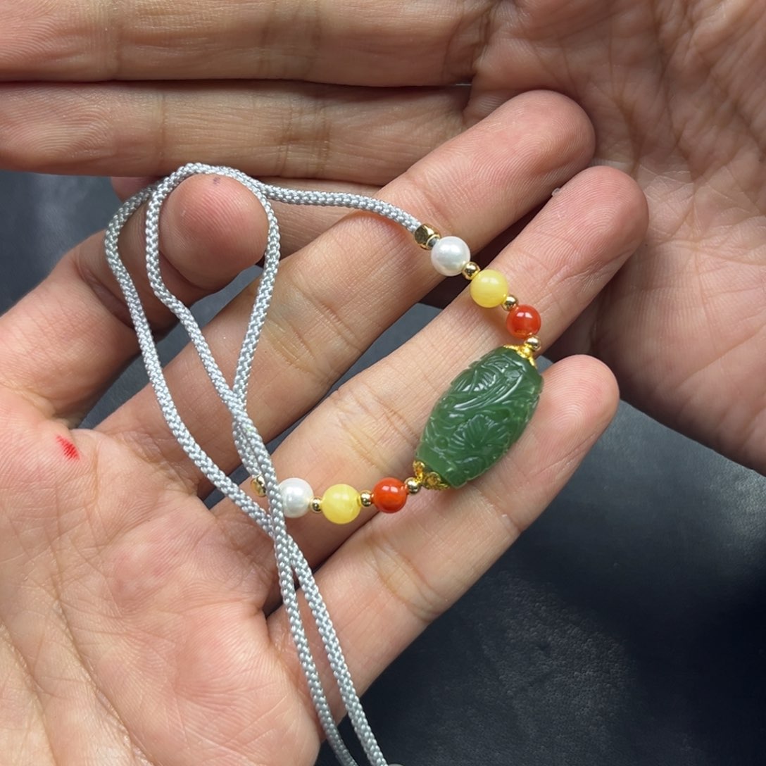 和田玉颈饰未镶嵌多样性俄罗斯碧玉手工路路通