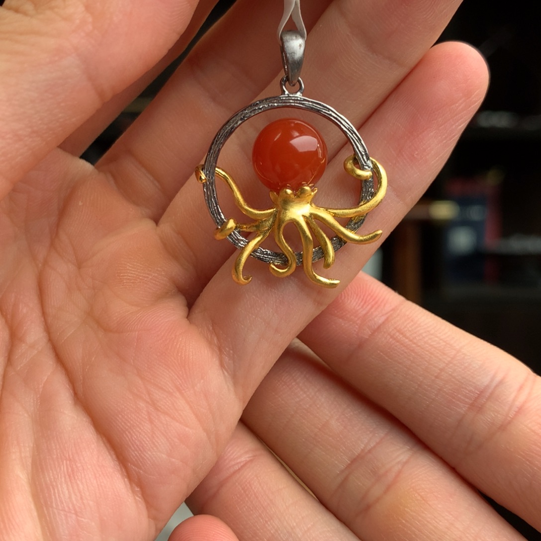 南红玛瑙未镶嵌南红玛瑙章鱼吊坠