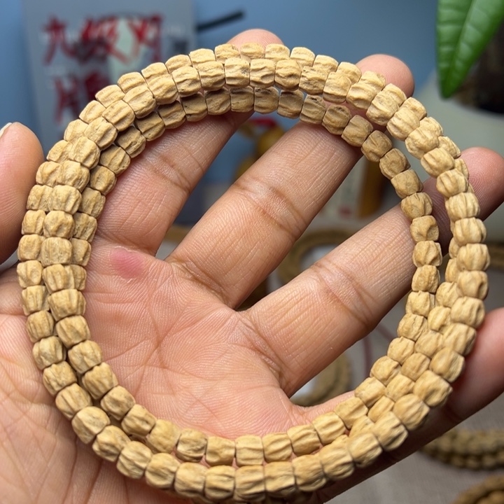 柏香籽/百香籽吊坠刀锋龙脊