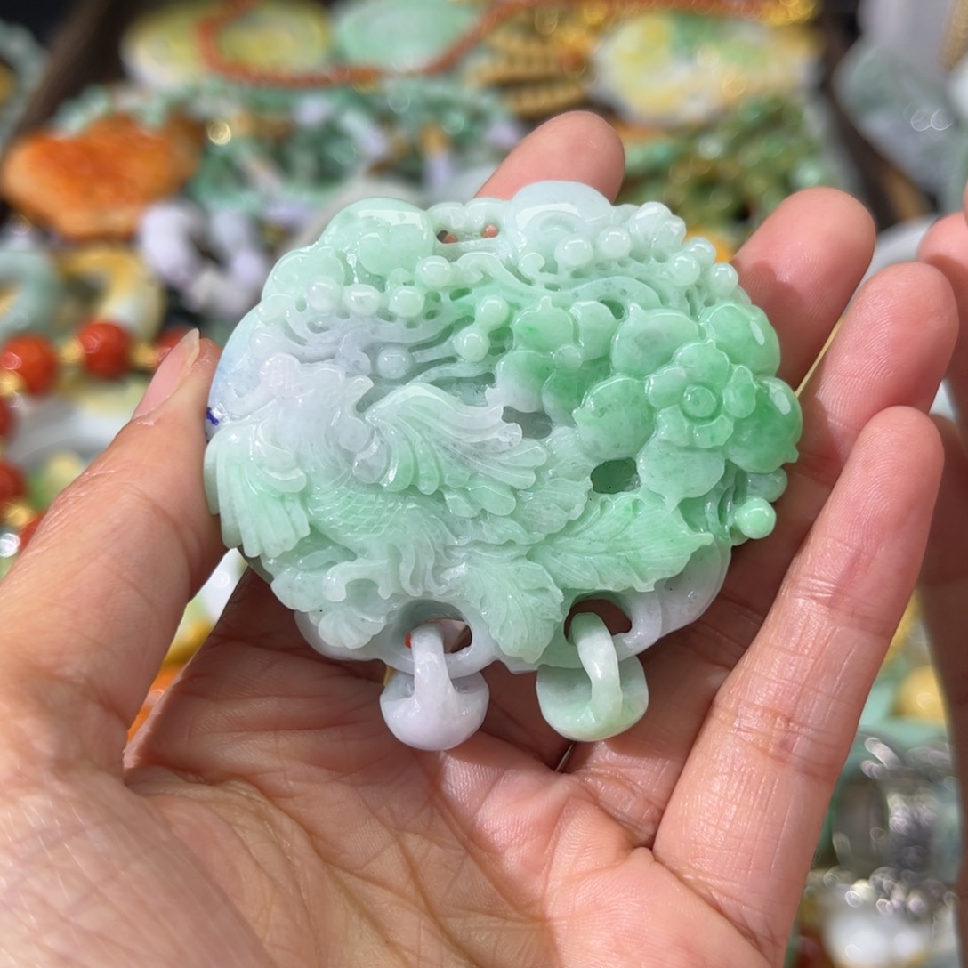 翡翠颈饰未镶嵌待编款
