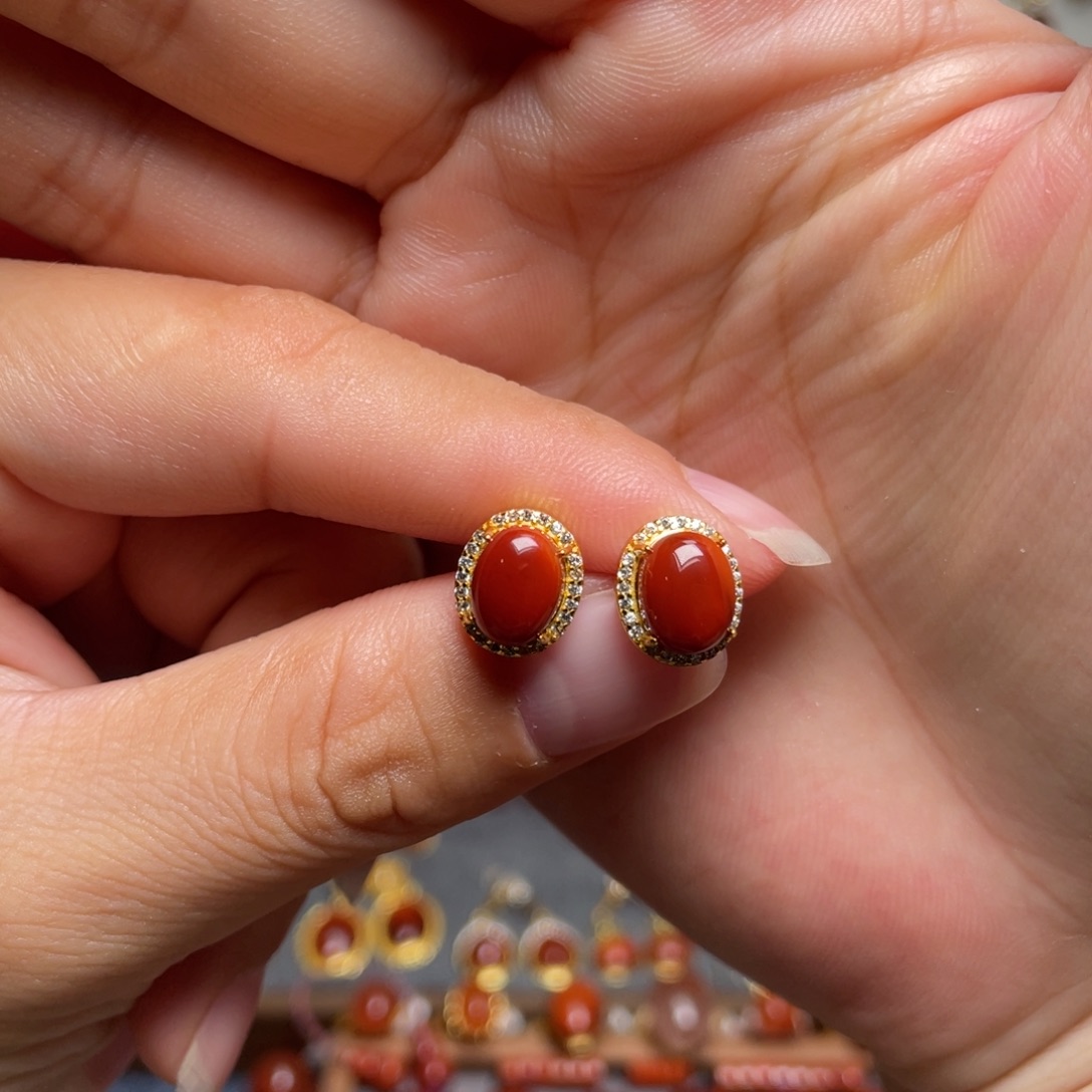 南红玛瑙银S925镶嵌玫锦耳钉