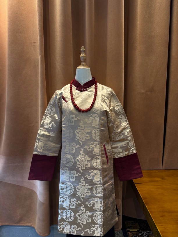 高端女款藏服外套，摹本中长款 