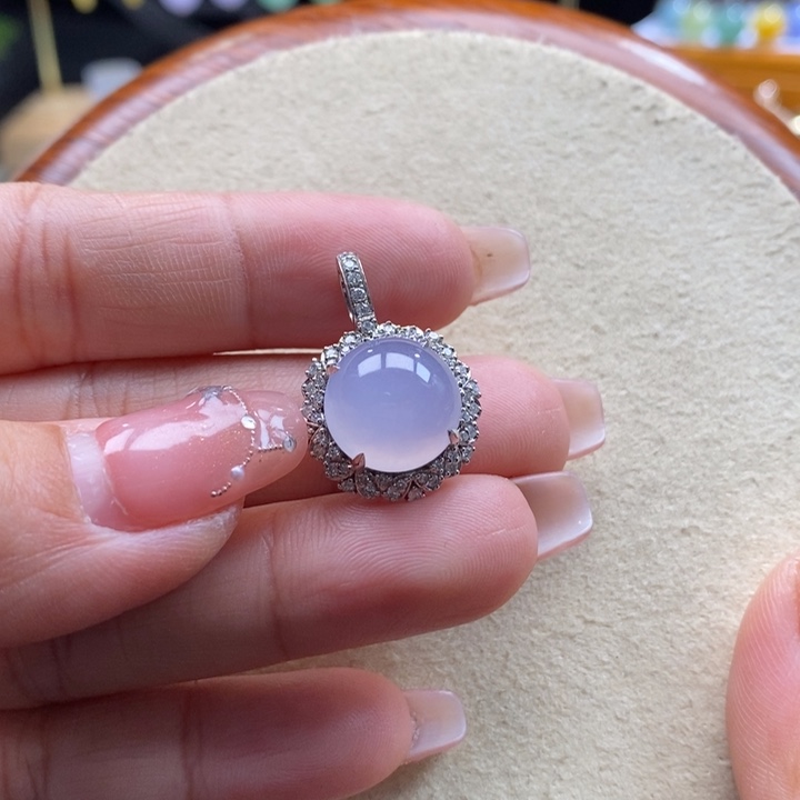 翡翠吊坠(不含链)18K金镶嵌翡翠冰粉旦面吊坠