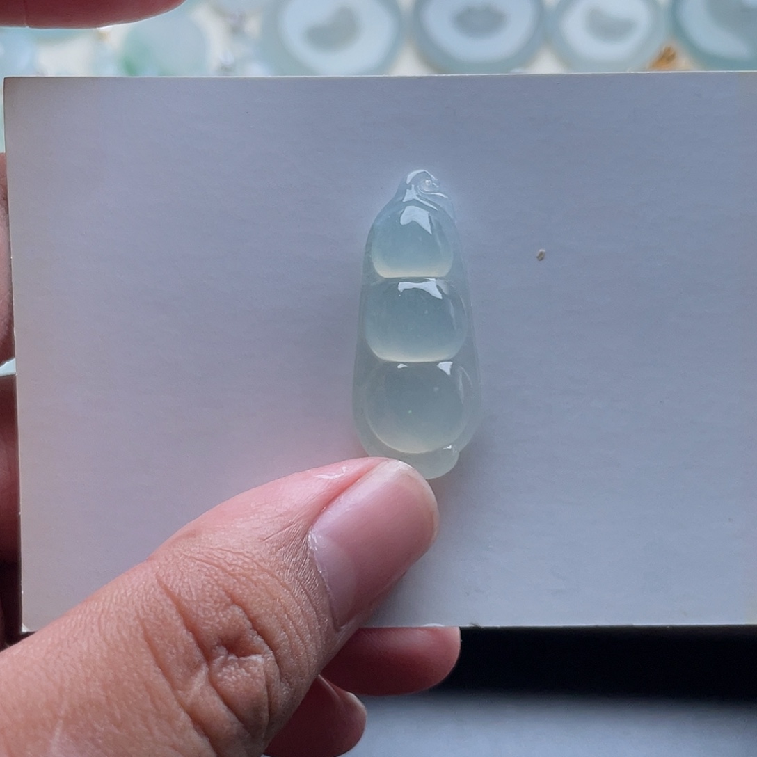 翡翠未镶嵌颈饰5888888885