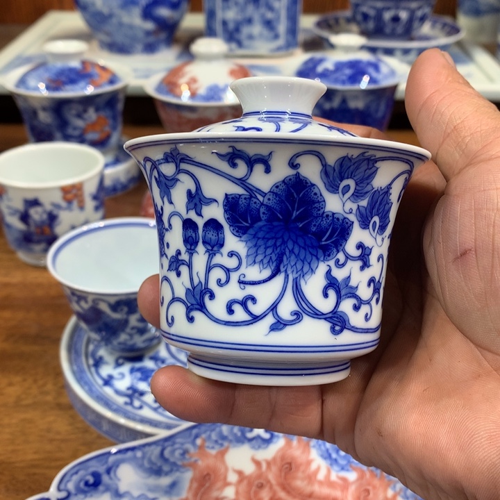 柴窑青花西番莲盖碗