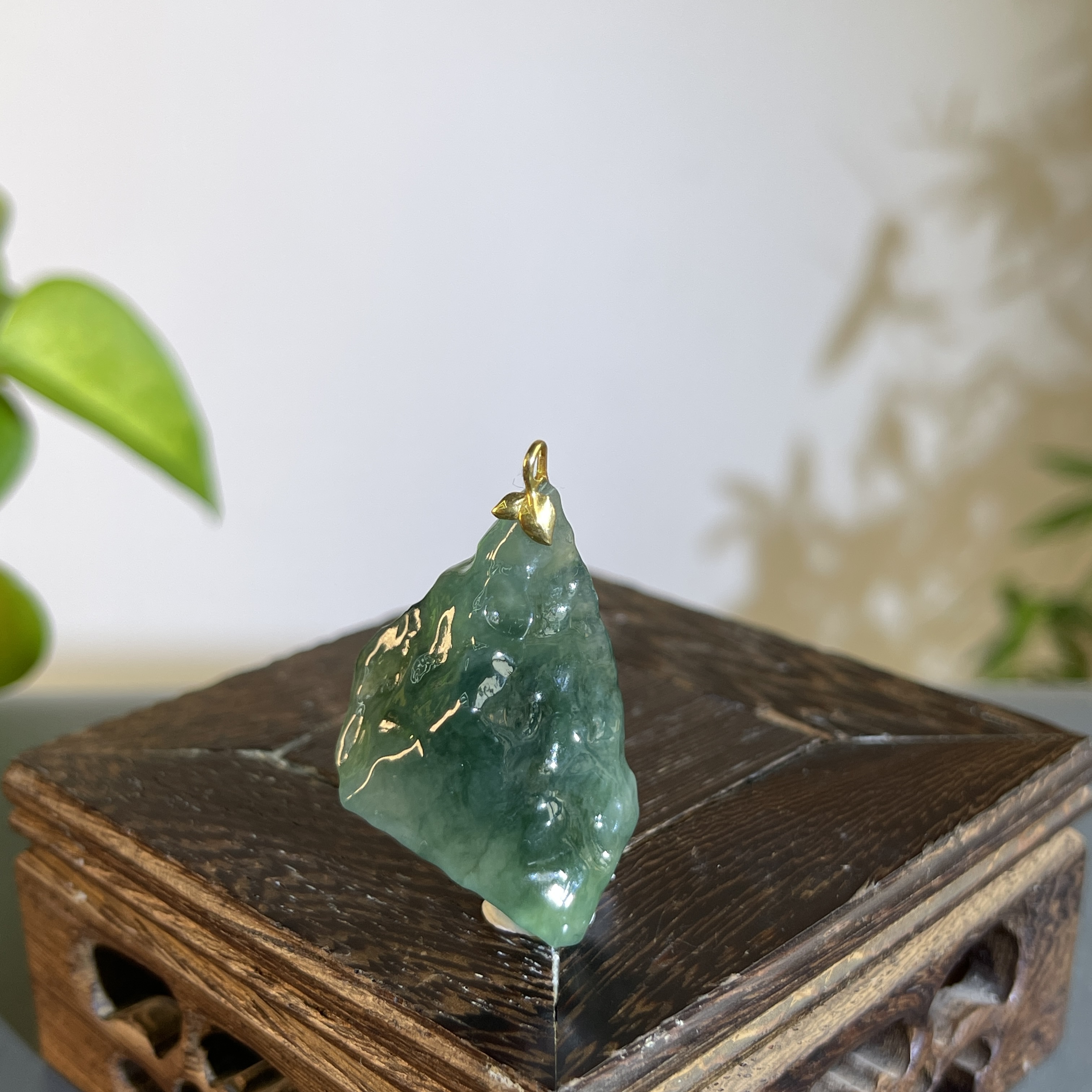 JXW19-93 18K精品天然翡翠A货原石吊坠