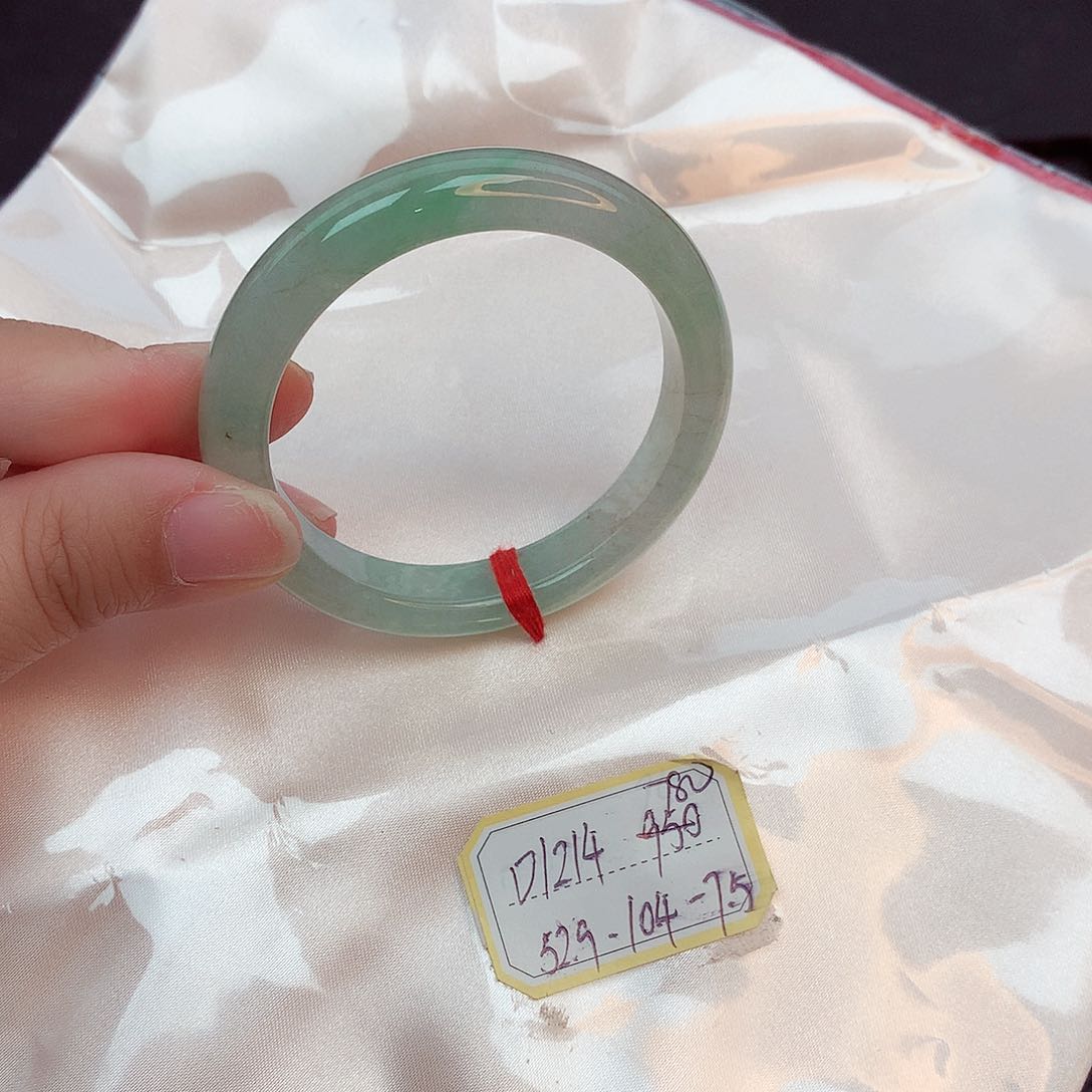 翡翠手镯未镶嵌天然缅甸翡翠A货