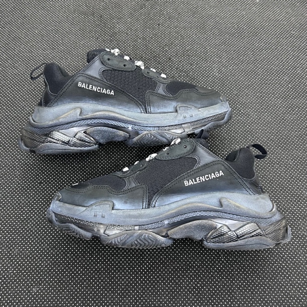 95新 Balenciaga/巴黎世家 41码 27cm triples 黑色 气垫 老爹鞋
