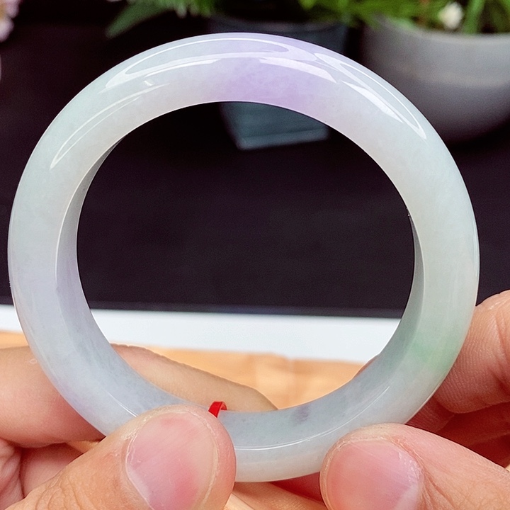 翡翠手镯足铂镶嵌55圈口