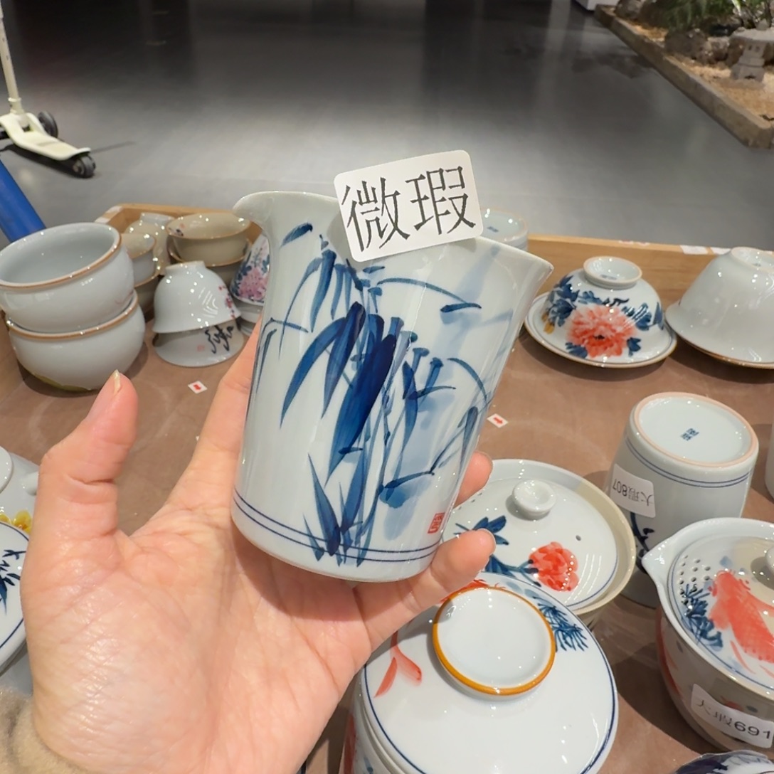 釉下手绘茶具微瑕