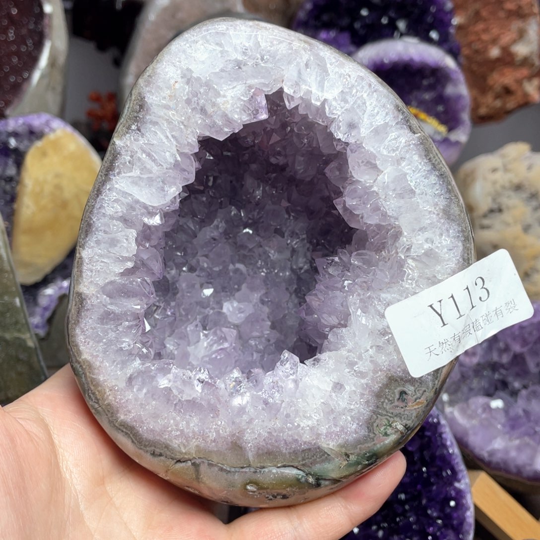 紫晶未镶嵌珠宝半成品捡漏
