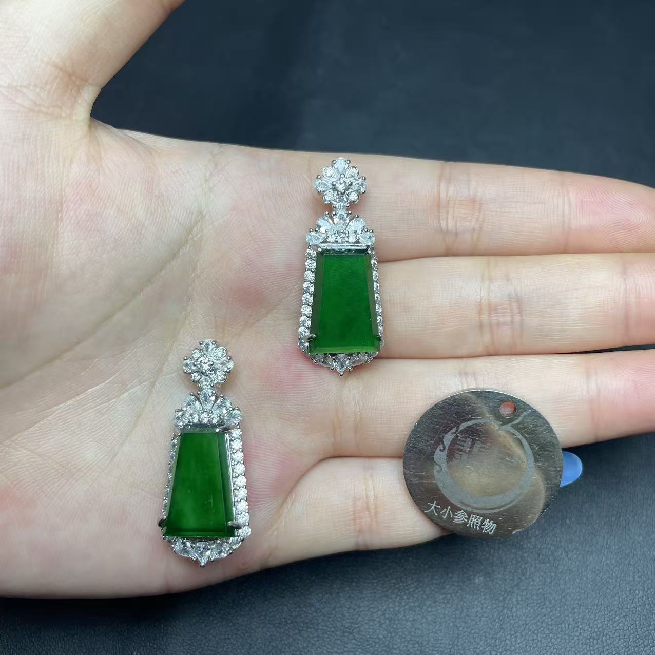 翡昱-N69-66006-天然A货翡翠吊坠-多样性发其一