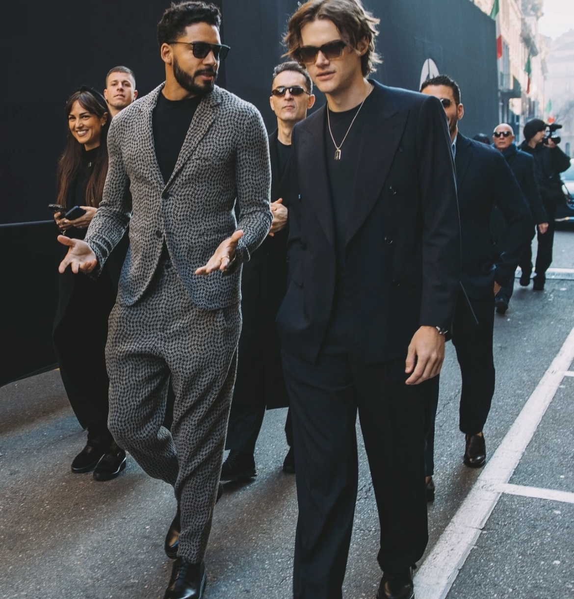 2dp2025新款白鹅绒男士休闲保暖外套百搭显瘦上衣