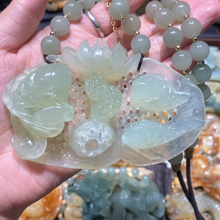 岫玉毛衣链未镶嵌