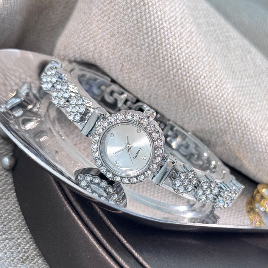 步步生莲时尚腕表A026