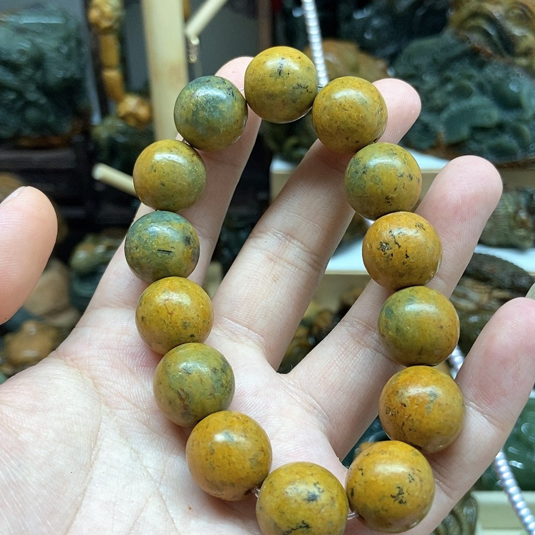 岫岩河磨玉（透闪石质玉）手串未镶嵌