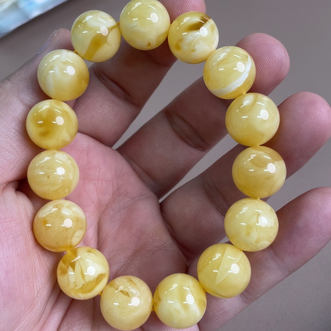 琥珀裸石未镶嵌53700000000000