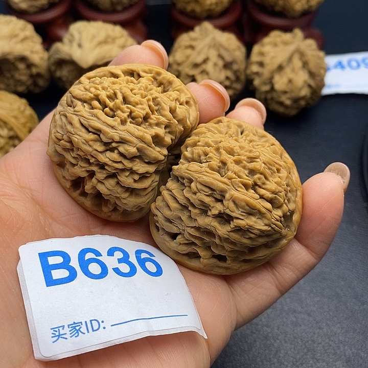 文玩核桃把件南疆4.4，有修