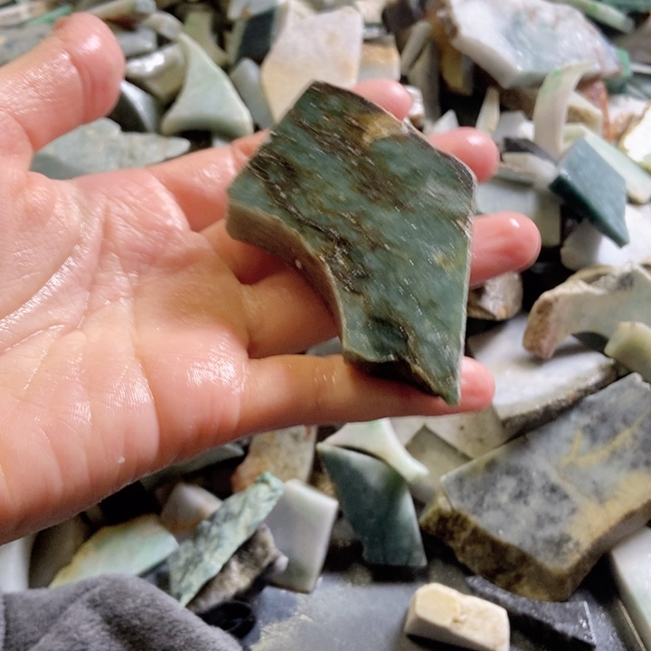 翡翠颈饰未镶嵌天然翡翠