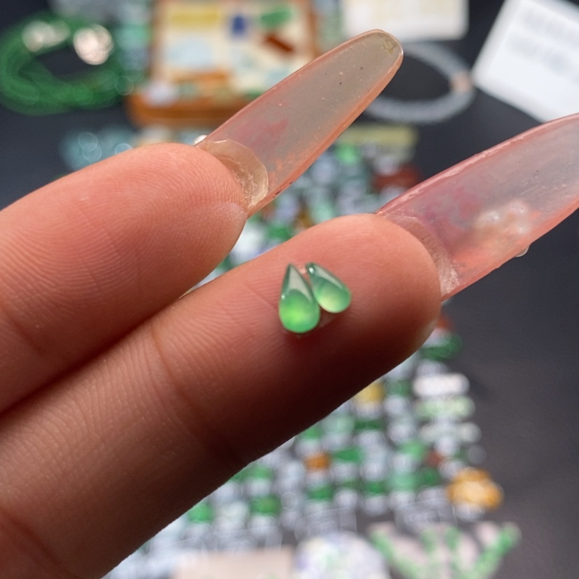 【闪购商品】翡翠挂件未镶嵌水滴