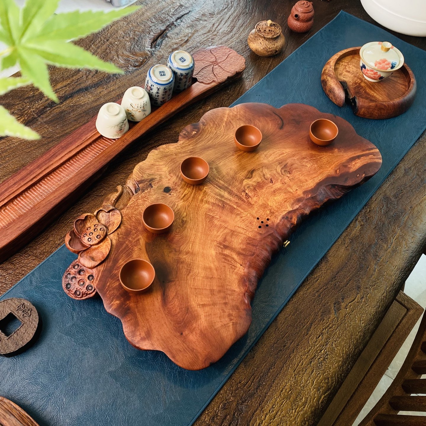 老挝红酸枝木手作荷花茶盘：55-28-4.5cm  巴里黄檀