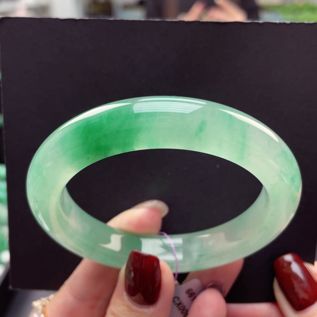 石英质玉手镯未镶嵌一**会