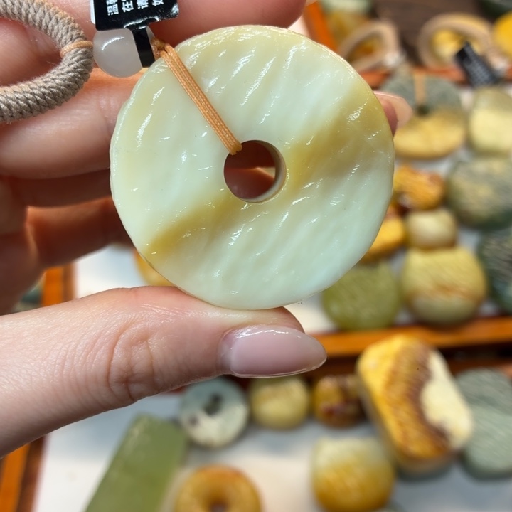 ✎***星蛇纹石玉未镶嵌颈饰