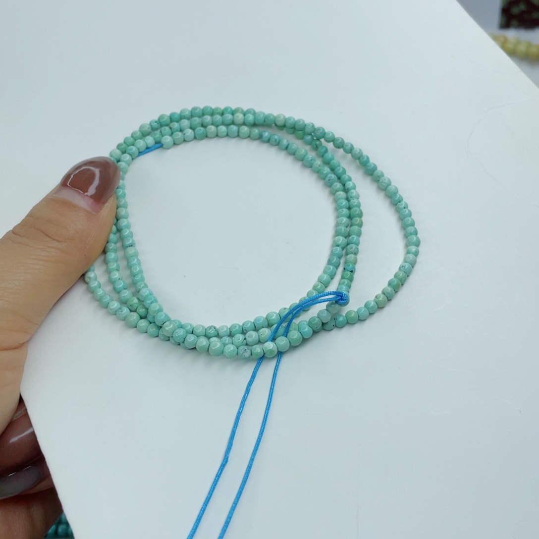 绿松石颈饰未镶嵌