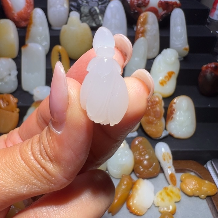 和田玉颈饰未镶嵌