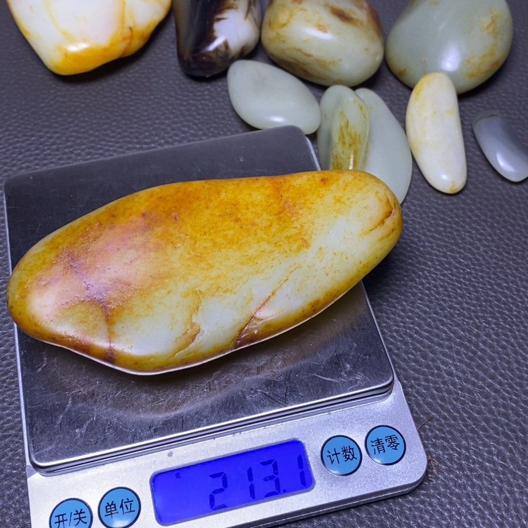 和田玉（糖玉）未镶嵌挂件