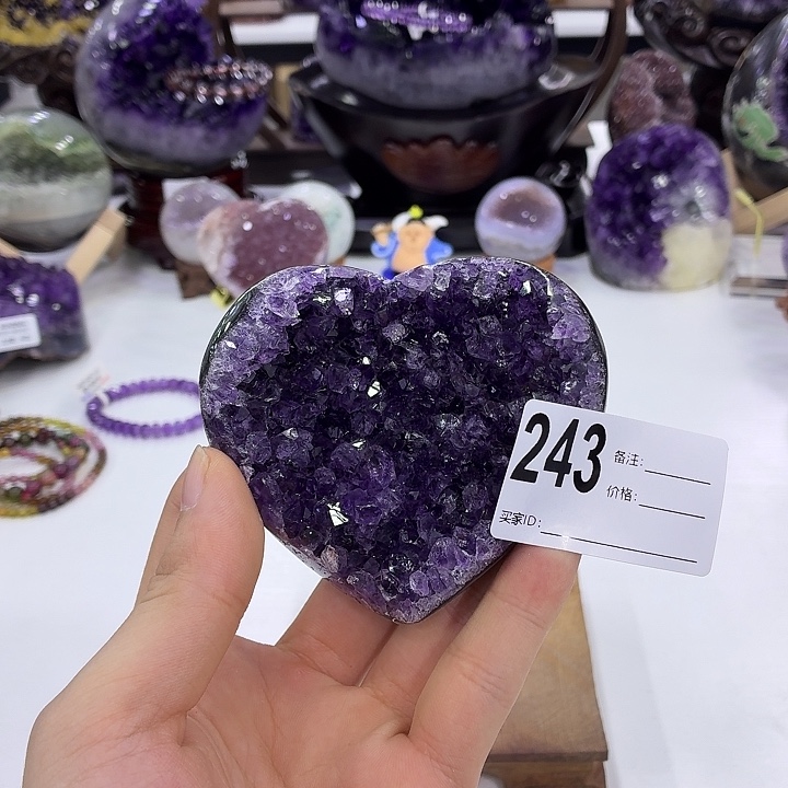 大型摆件（非配饰）未镶嵌水晶