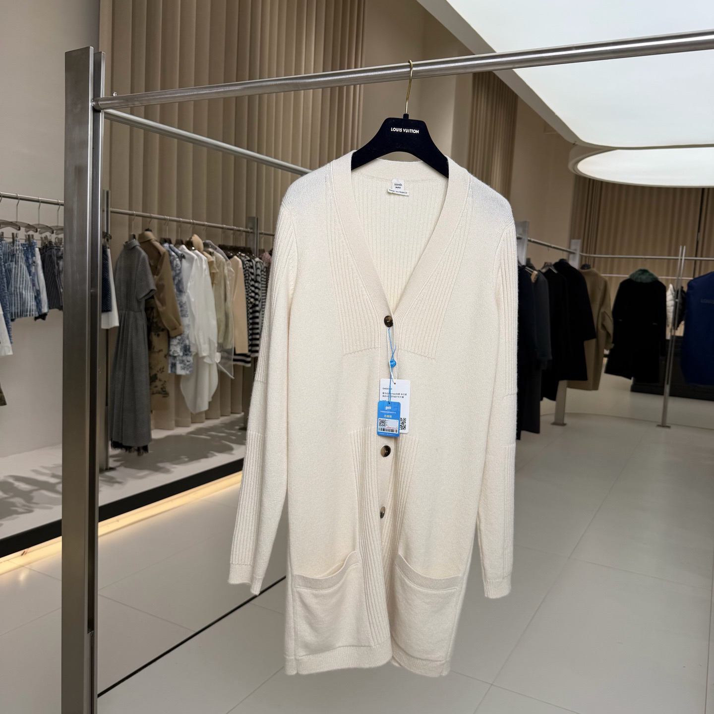 99新 Hermes/爱马仕 米白竖条纹中长款羊绒开衫外套36码 GM005793