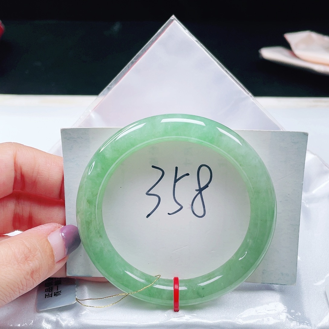 翡翠未镶嵌手镯（圆镯）缅甸翡翠55