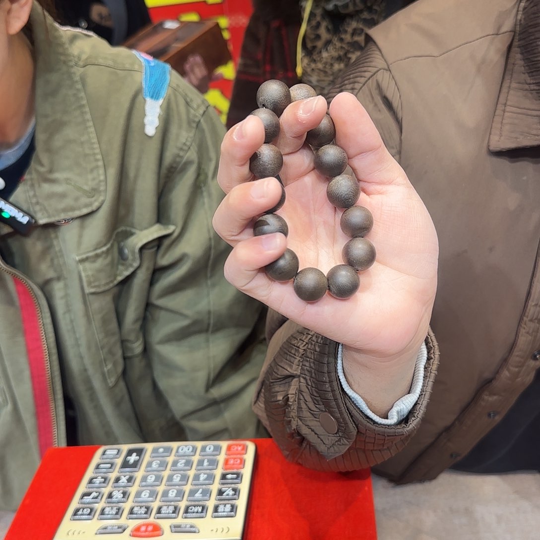 沉香手串多样性发货